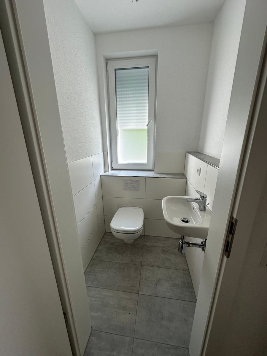 G�ste-WC Erdgeschosswohnung Herrenberg-Oberjesingen